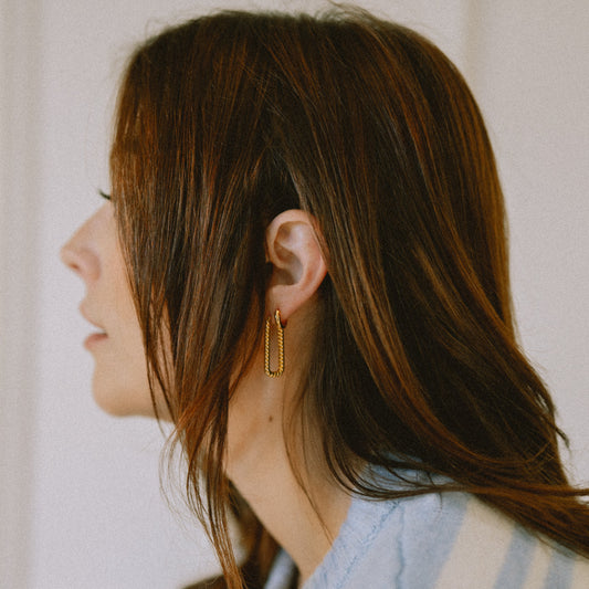 Twisted Rectangle Hoop