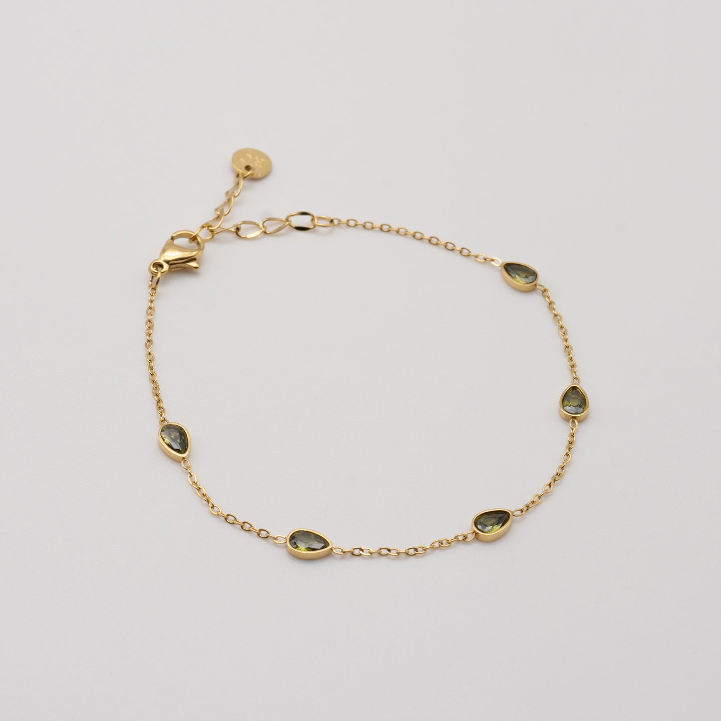 Olive Teardrop Chain Bracelet