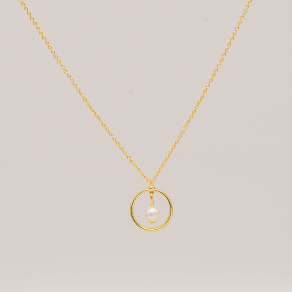 Single Drop Pearl Necklace