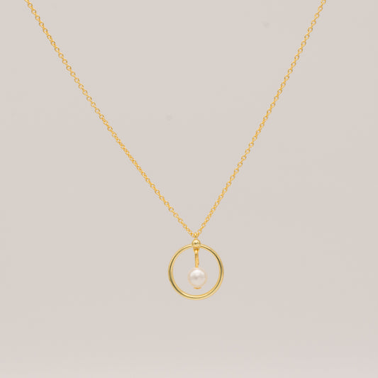 Single Drop Pearl Necklace