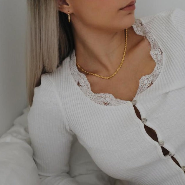 Twist Necklace