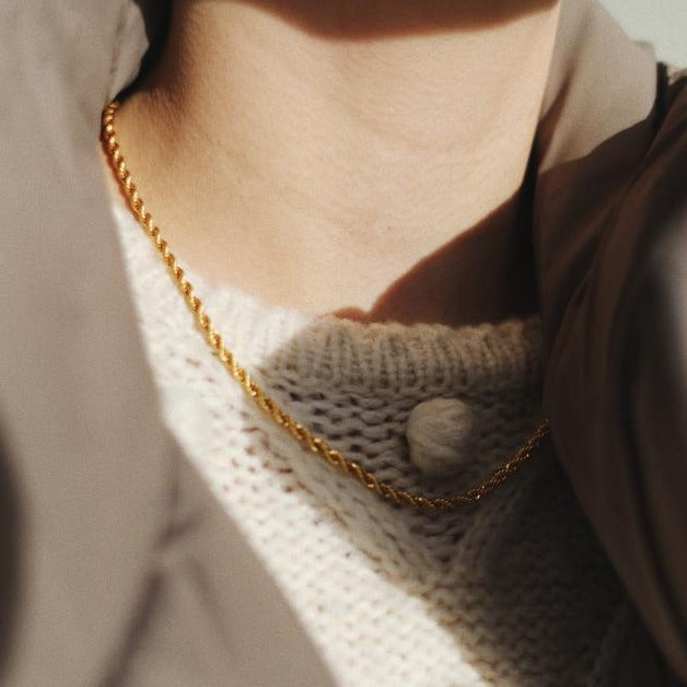 Twist Necklace