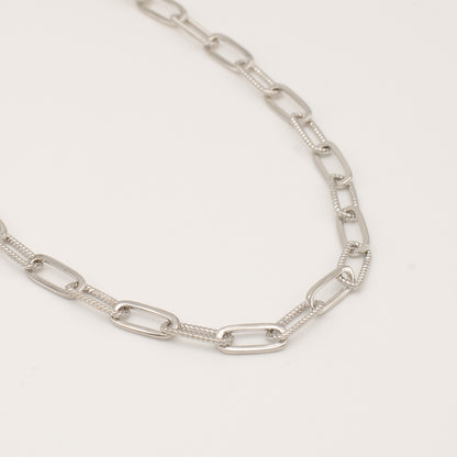 Twisted Simple Rectangle Chain Necklace
